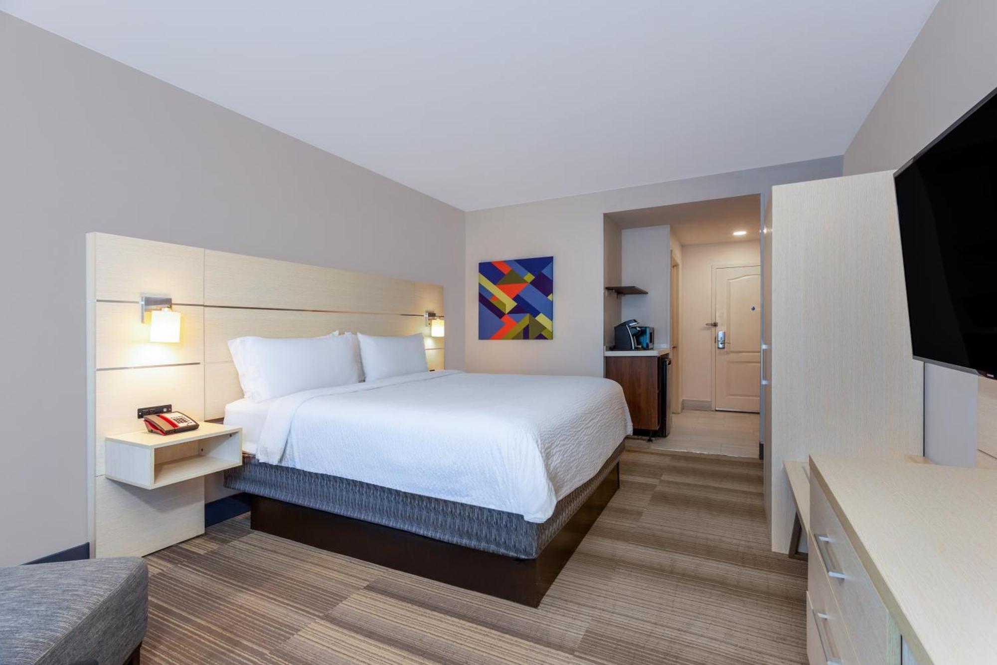 Express-international Drive By Ihg 3*